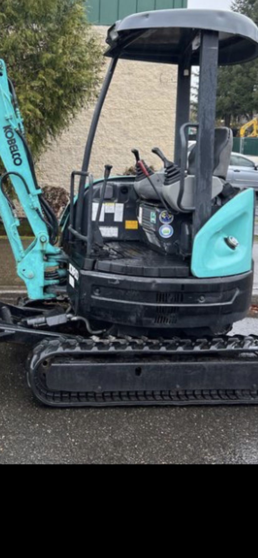 2004 Kobelco SK20 Excavator- Diésel- Hydraulic Thumb