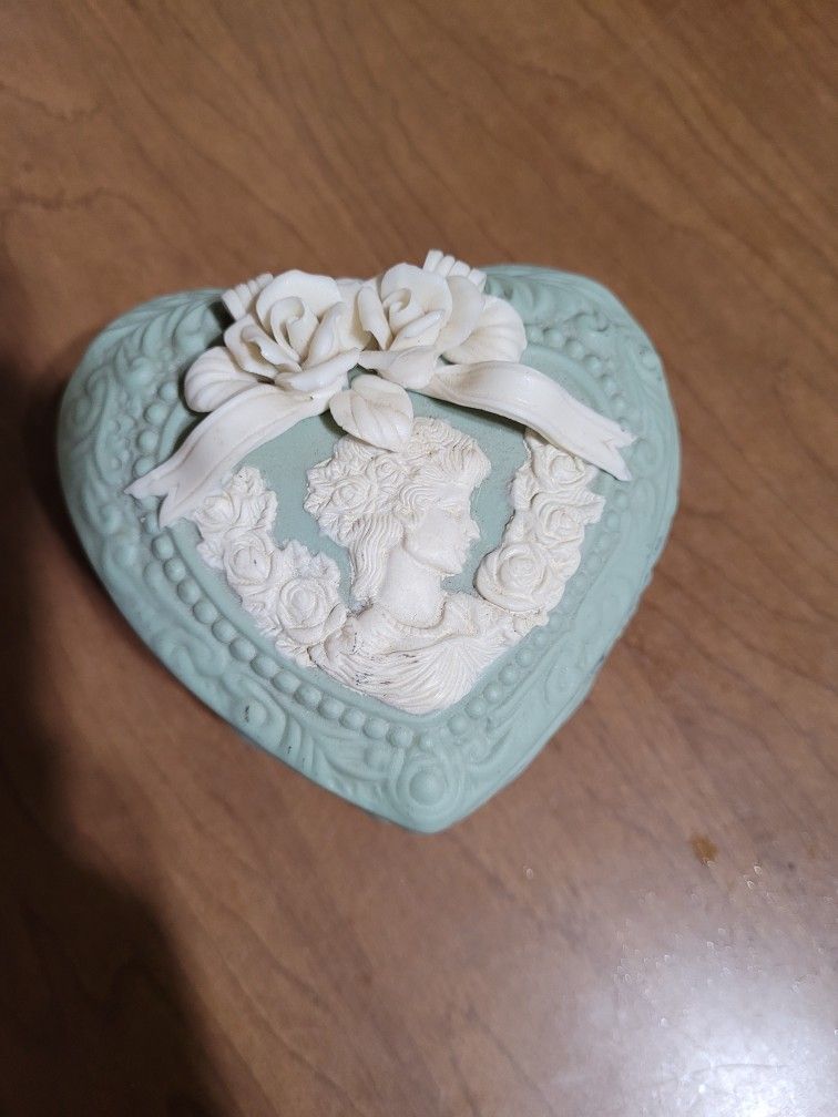 Porcelain Rose Cameo Heart Shape Trinket Box