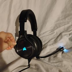 Corsair Virtuoso RGB Wireless Headset 