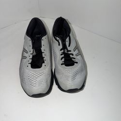 Men’s Gray Gym Shoes Size 7.5