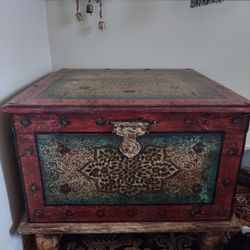 Antique Trunk Table