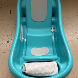 Infant Bathtub with Newborn Insert