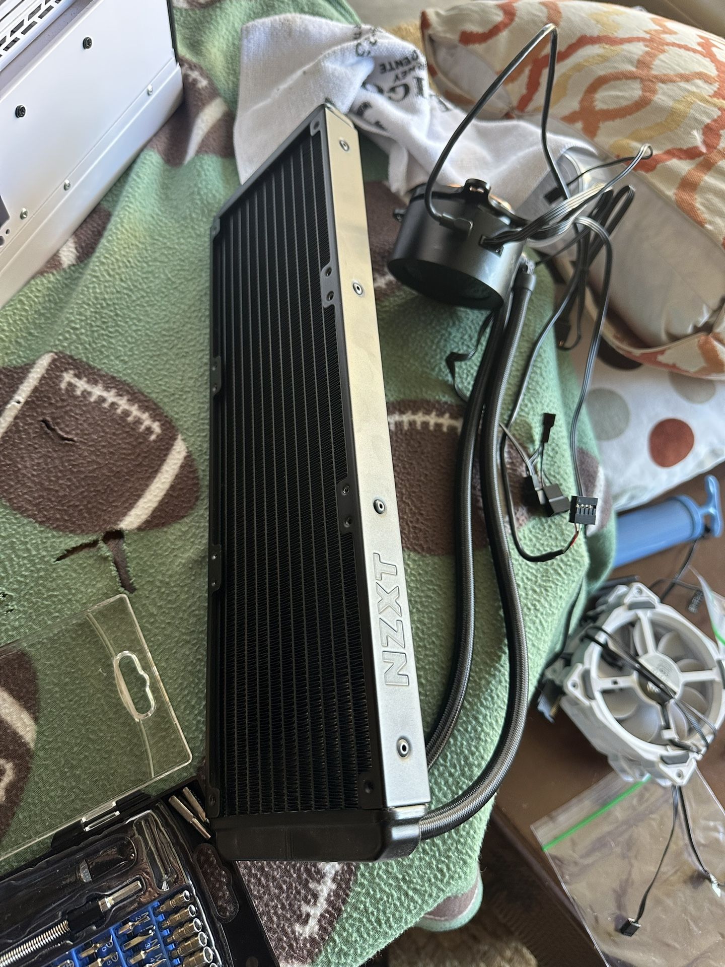 NZXT Kraken Z73 CPU cooler