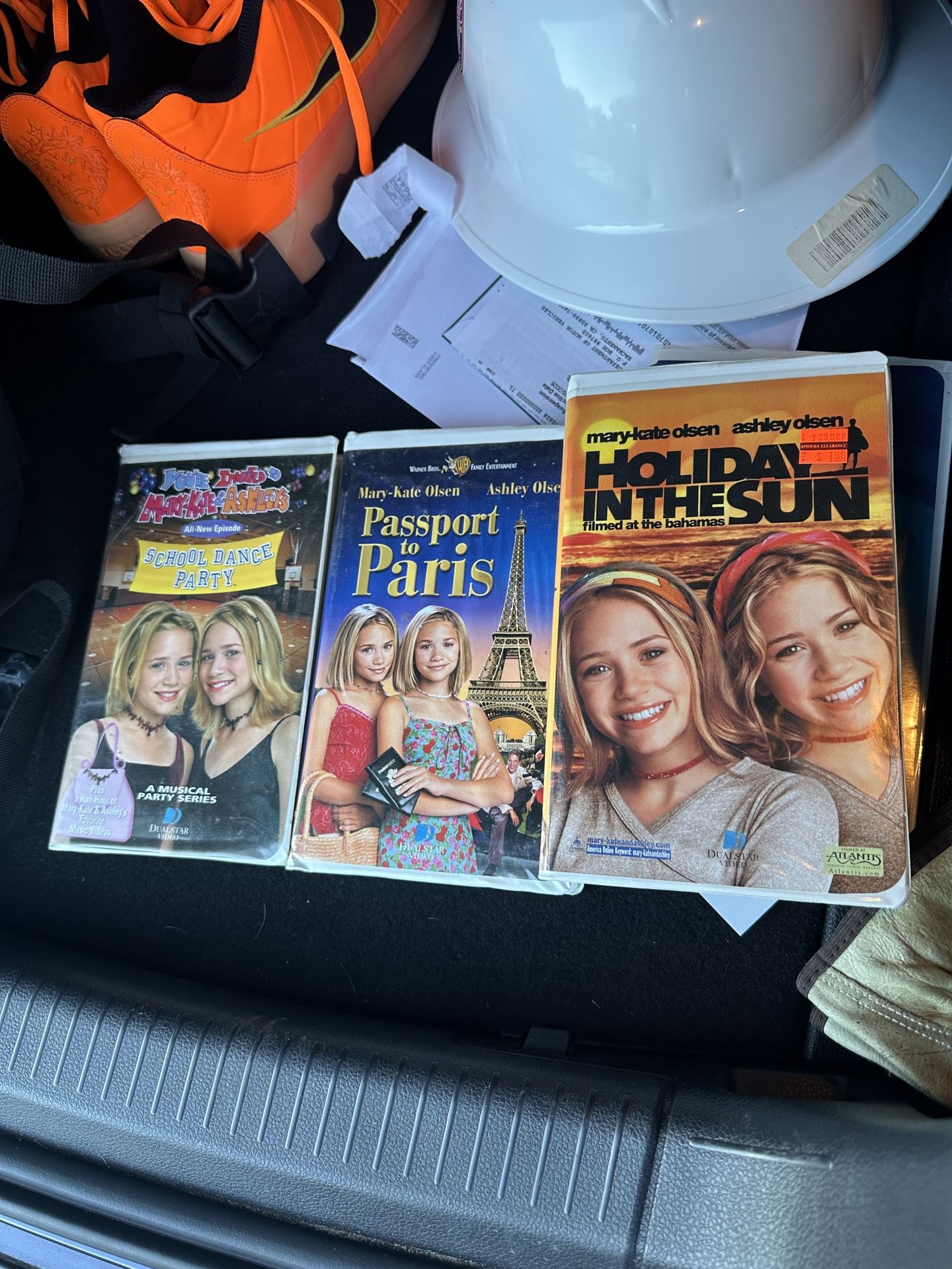 MARY-KATE & ASHLEY VHS BUNDLE