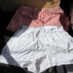 6 Pairs of women's shorts
