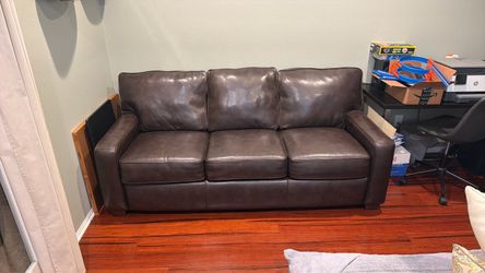 Free Sleeper Couch