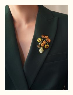 Sunflower Bouquet Vase Brooch Pin