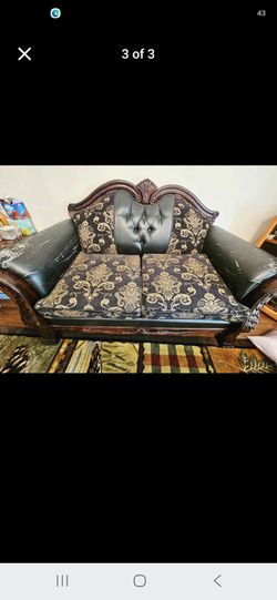 ASHLEY BRAND SOFAS