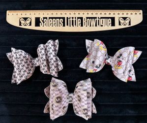Hair bows