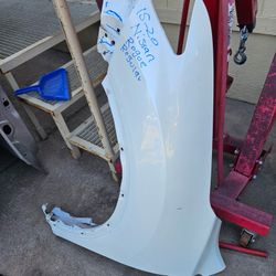 Nissan Rogue Left Fender Oem
