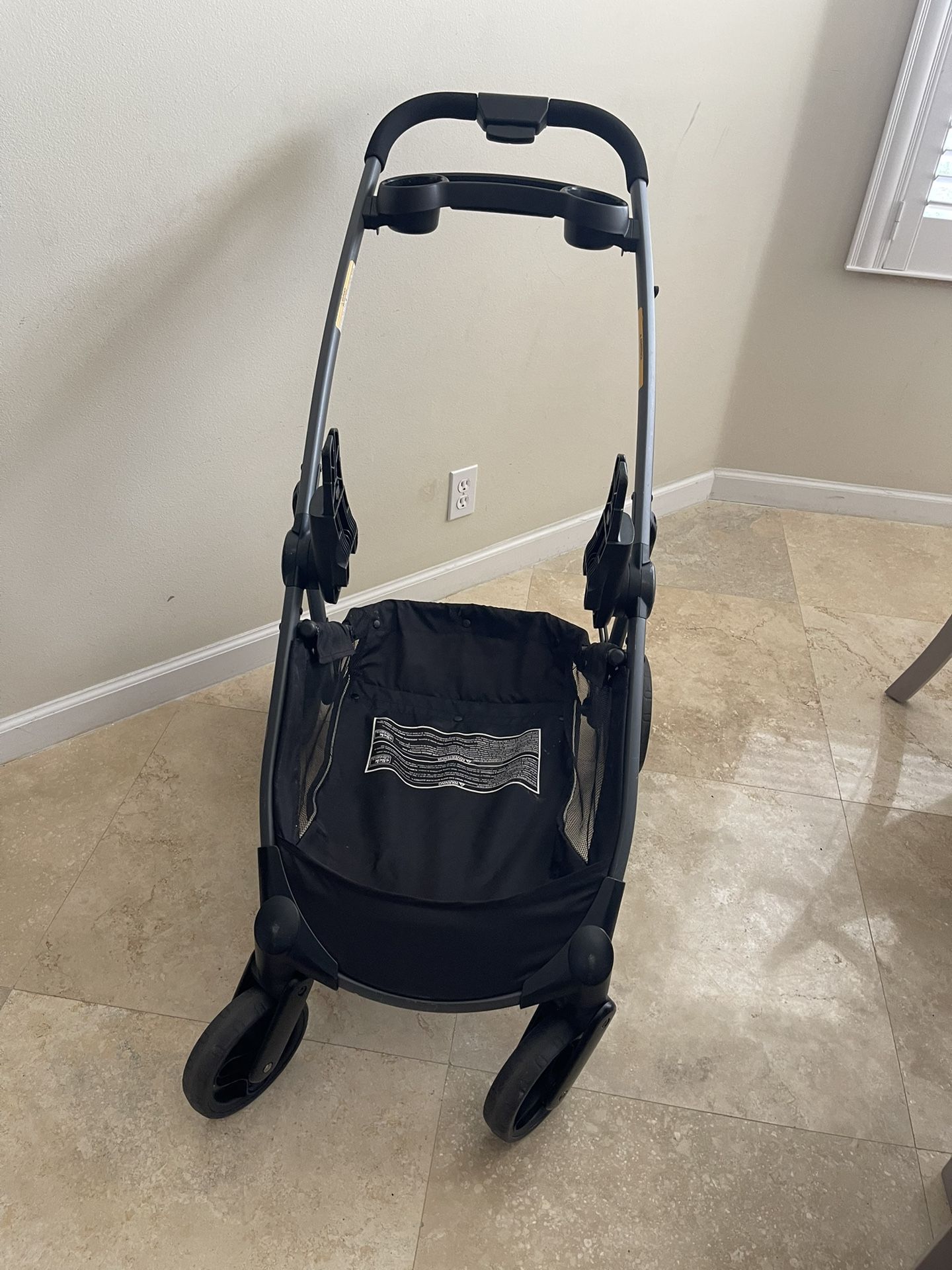 Graco Stroller - LIKE NEW 