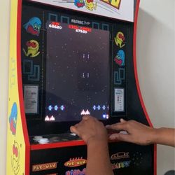 Pac Man Game With Chair & Neon Sign Bundle