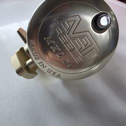 Avet Fishing Reel  6/4