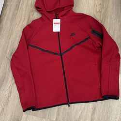 Red Nike Tech