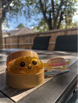 Ultra Rare | Gold Glitter Squishy Dumpling | Collectible