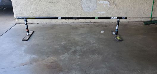 S&m slide pipe grind rail
