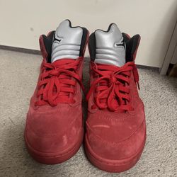 VNDS JORDAN 5 RED SUEDE SIZE 9.5