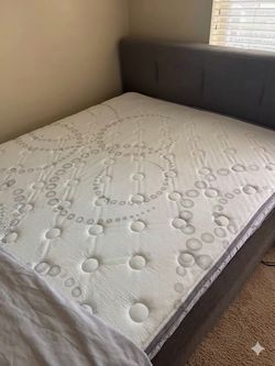 Like New Cal King Mattress - $120 (Medium-Firm to Firm / PRICE FIRM)