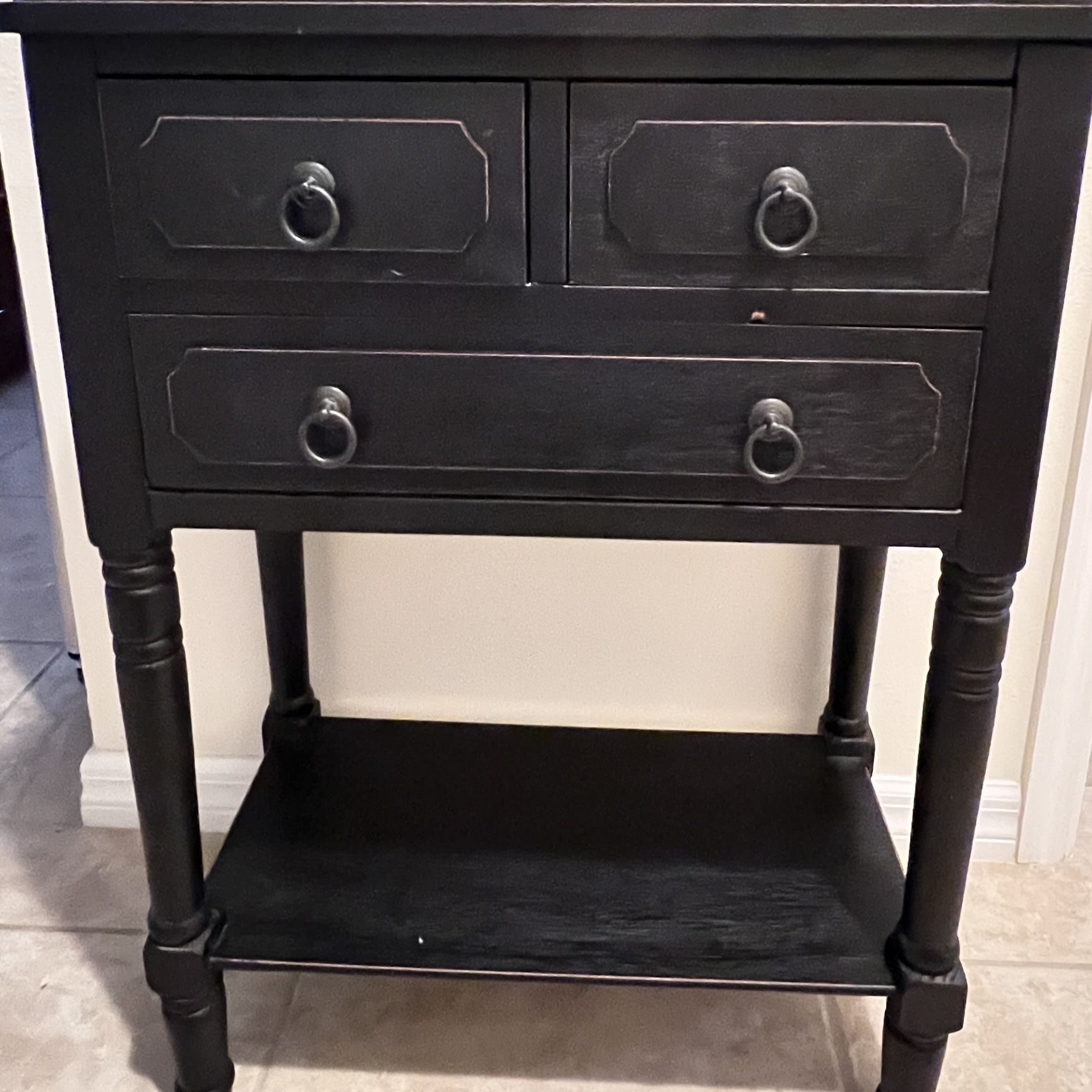 3 Drawers And Peace Table