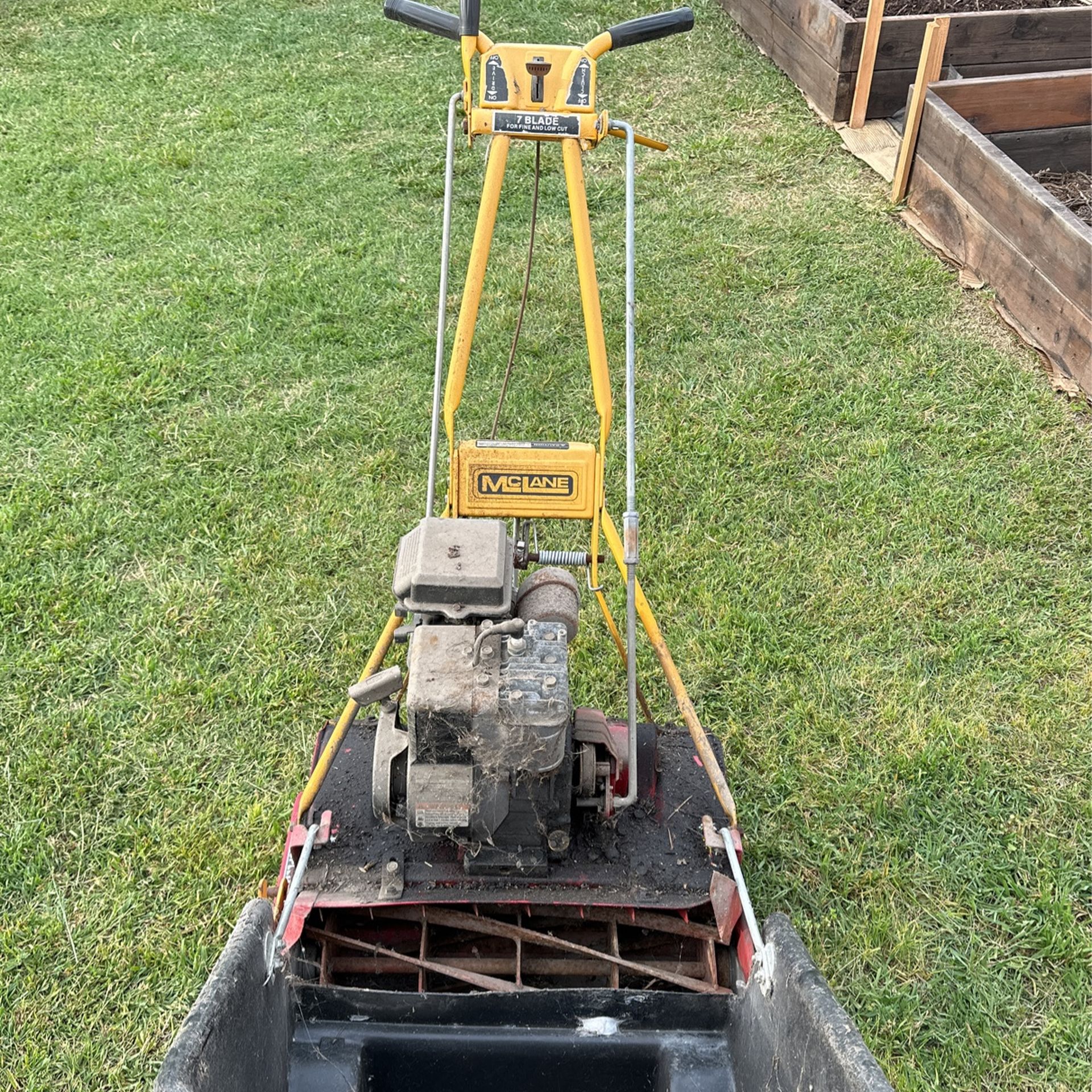 McLane Front Throw Lawn Mower for Sale in Long Beach, CA OfferUp