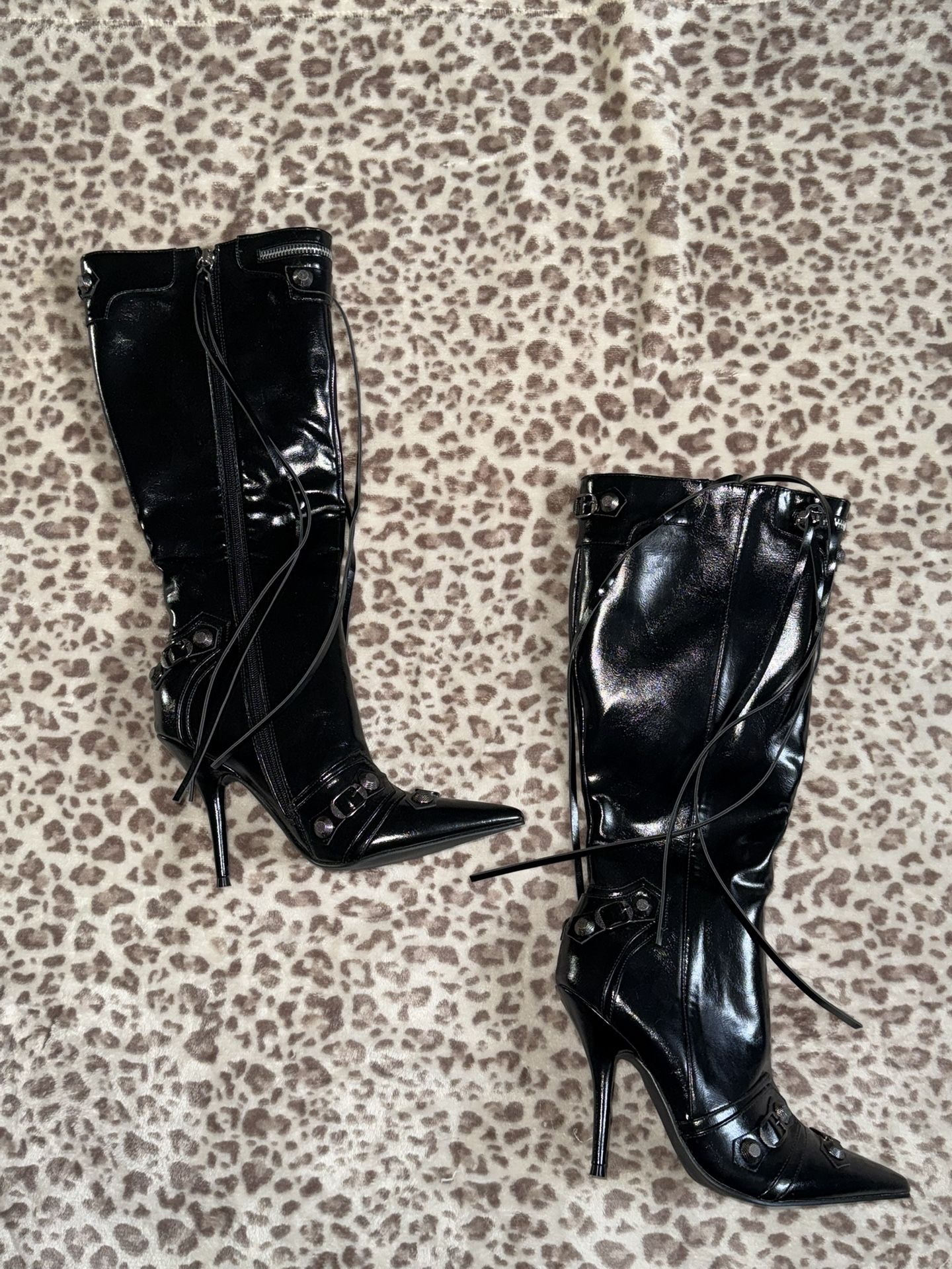 Black Knee-High Women's Boots