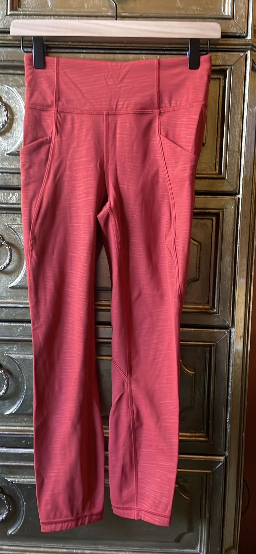 Lululemon Womens Leggings Size 4