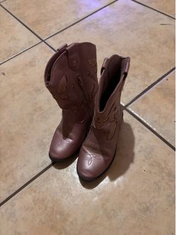 Girl size 11 boots