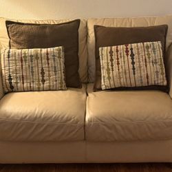 Classic Couch & Loveseat Set with Pillows – Elegant, Clean, and Comfortable