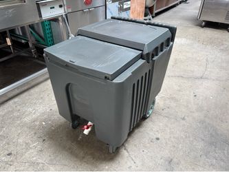 125 LB Portable Ice Caddy Transfer Cart Insulated NSF Winco commercial restaurant mobile ice dolly. It’s Available!!!