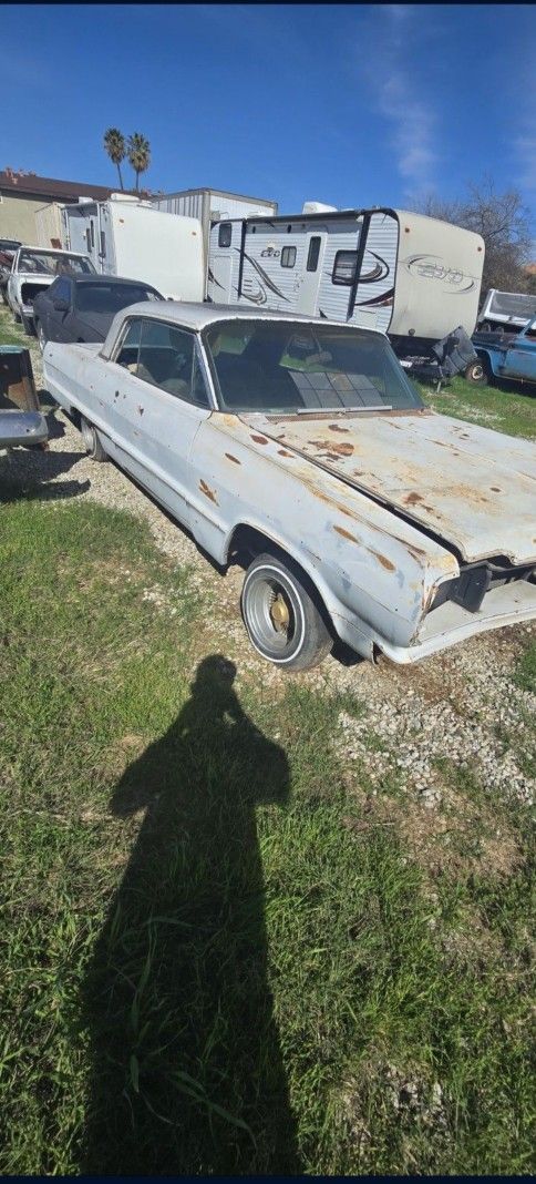 1964 CHEVY IMPALA 