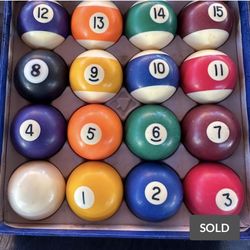 Kin Kang   Full Set Of Pool Balls.   In Perfect  Conditions.  
