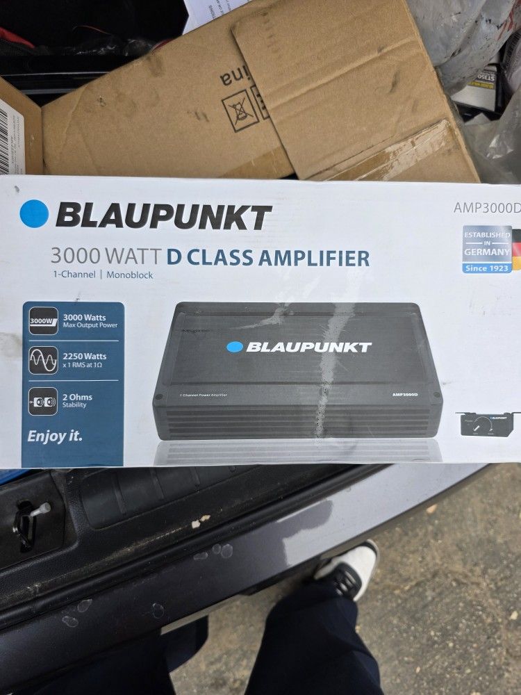 Bass Amp 3000 Watt