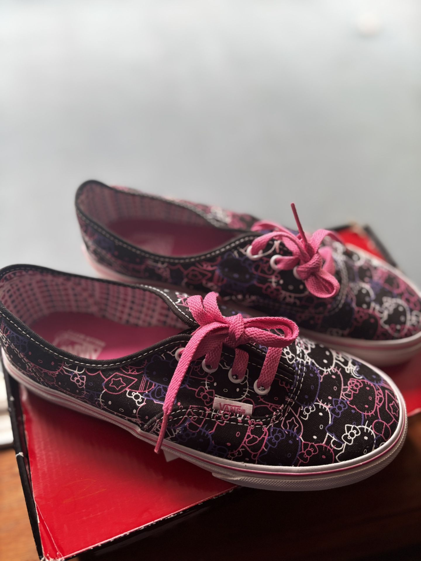 Hello Kitty Vans (New!)