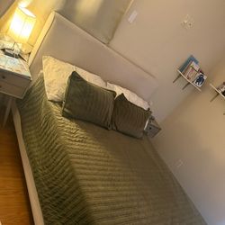 Free Queen Bed and Mattress