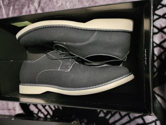 black men's shoes size 9. 