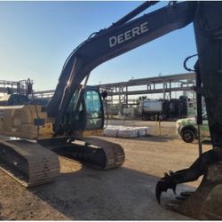 John Deere 210 Excavator 