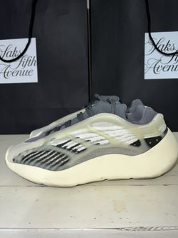 Yeezy 700 V3 Fade Salt