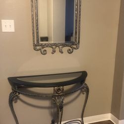 Decorative Table With Mirror