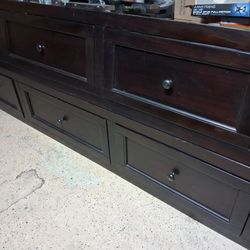 Queen Bed Built In Drawers