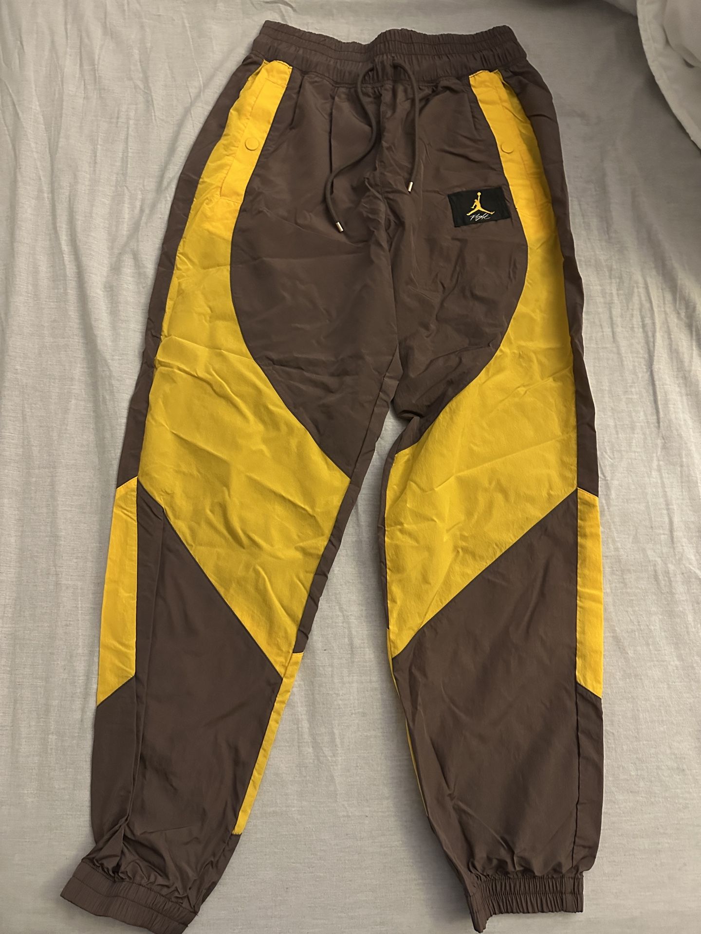 Men’s Jordan Windbreaker Pants (small)
