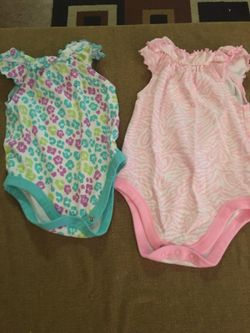 Set of onesies