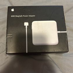 Apple 60W MagSafe Power Adapter 