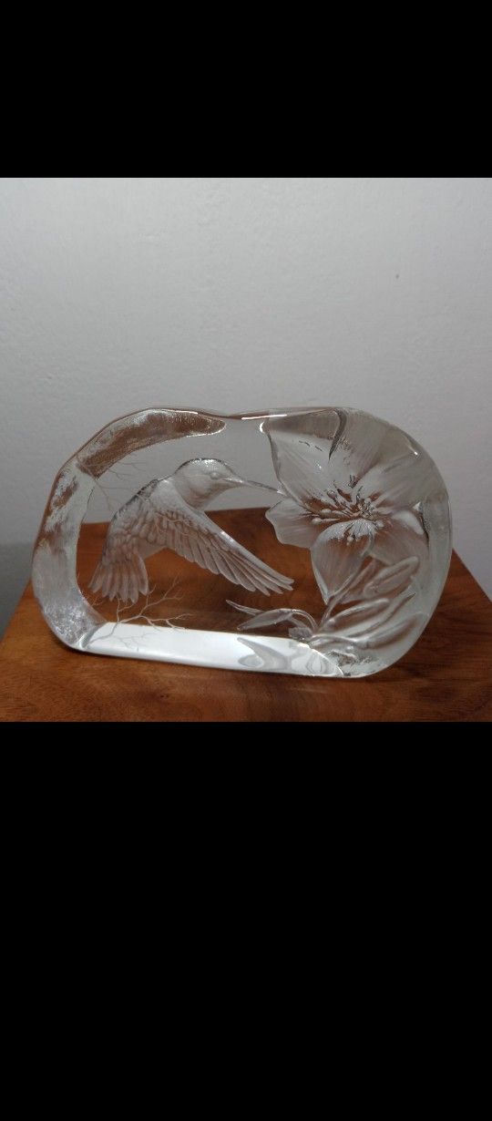 SIGNED ALFREDO CAPREDONI SCULPTURE PAPERWEIGHT  6"×4"