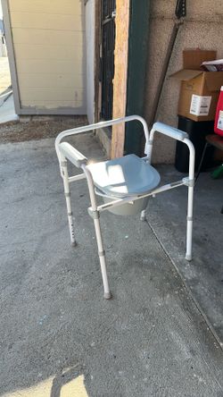 Bess side commode