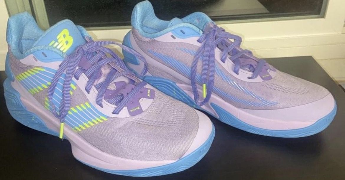 New Balance TWO WXY V5 'Lilac Glow Sky Blue