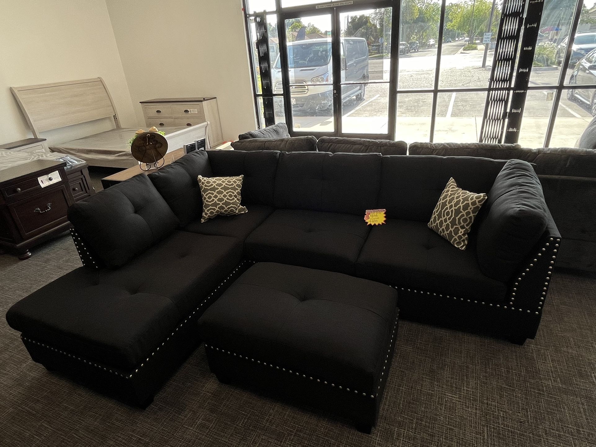 Black Sofa sectional W/ottoman 