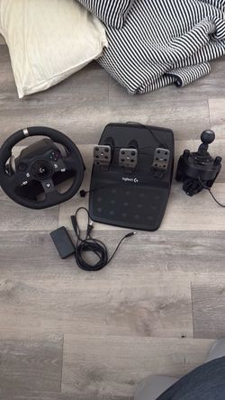 Logitech Wheel and Pedals PLUS Logitech H-Pattern Shifter
