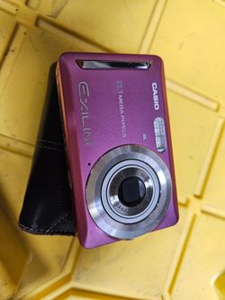 Casio Exilim 8.1MP Compact Digital Camera