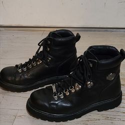 Like New 9.5 Harley-Davidson boots