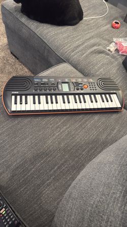Casio SA-76 44-Key Mini Personal Keyboard